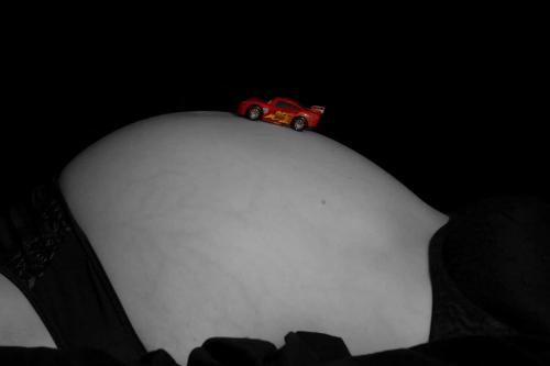 Babybauch Shooting - Babybauchfotografie Murnau - Schwangerschaftsfotos - Babybauchfotos - Foto Stoess-1